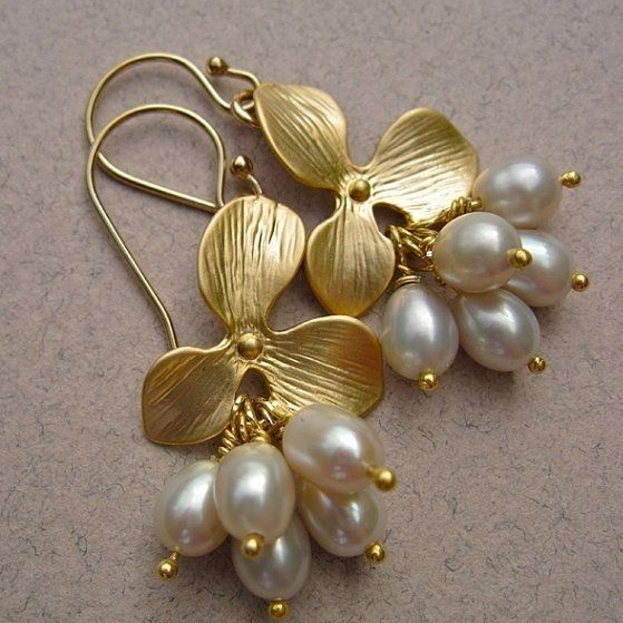 Aretes Flor de Perla en Oro Vintage