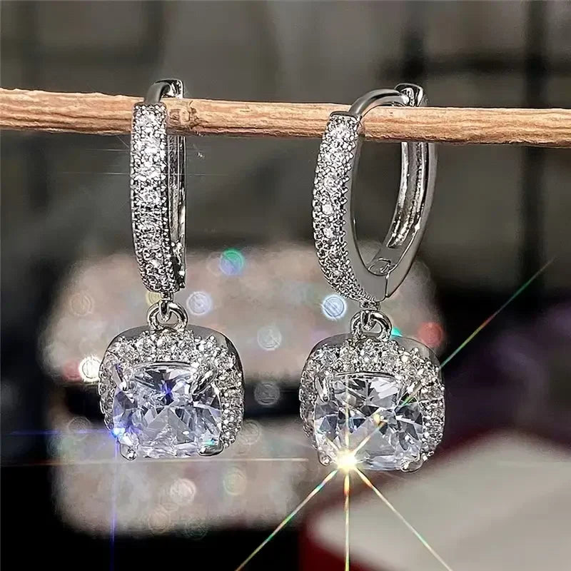 Aretes Cuadrados Brillantes Vintage