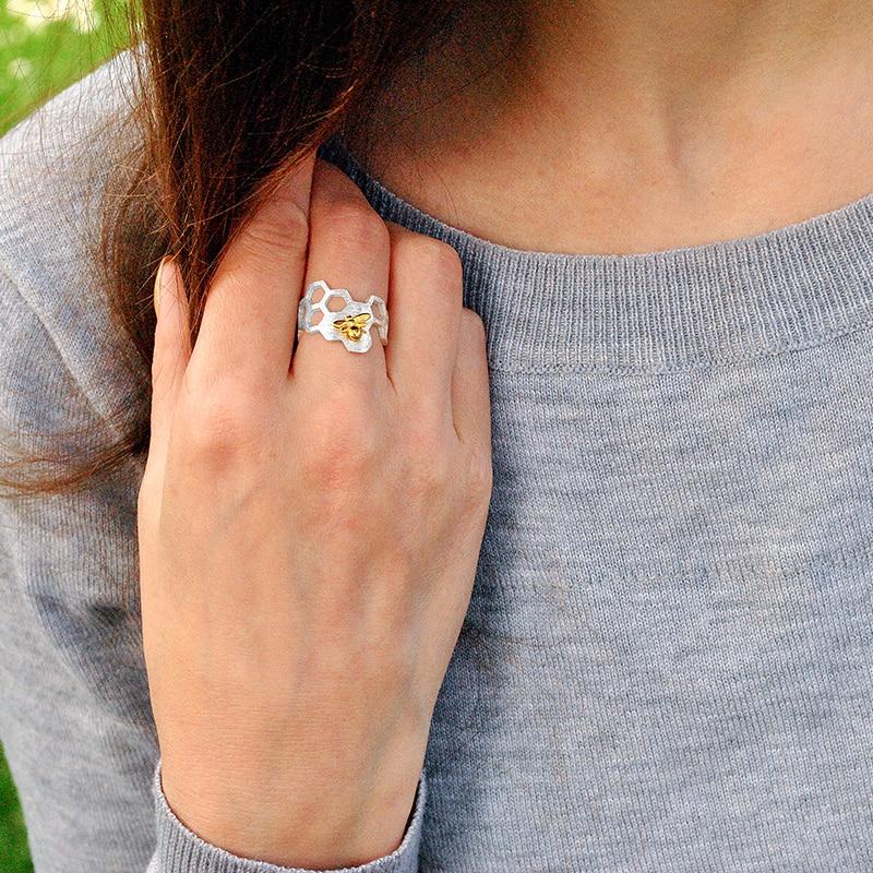 Anillo Panal de Abeja Ajustable en Plata